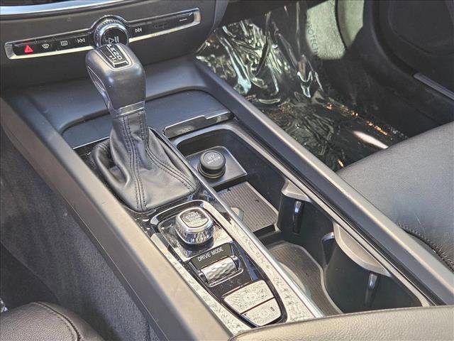 Used 2019 Volvo S60 T5 Momentum w/ Premium Package FWD image 20