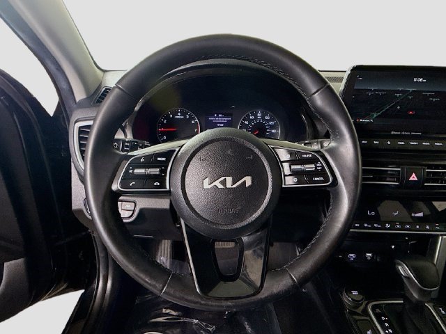 Used 2022 Kia Seltos EX AWD/4WD image 12