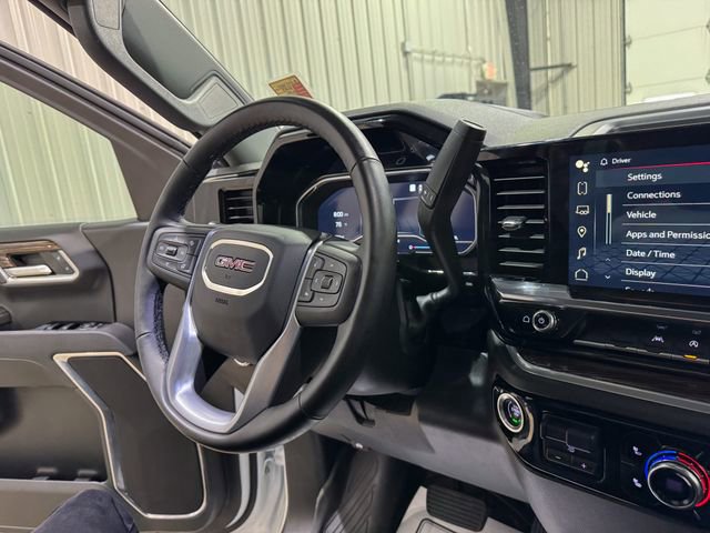 Used 2023 GMC Sierra 1500 SLE AWD/4WD image 14