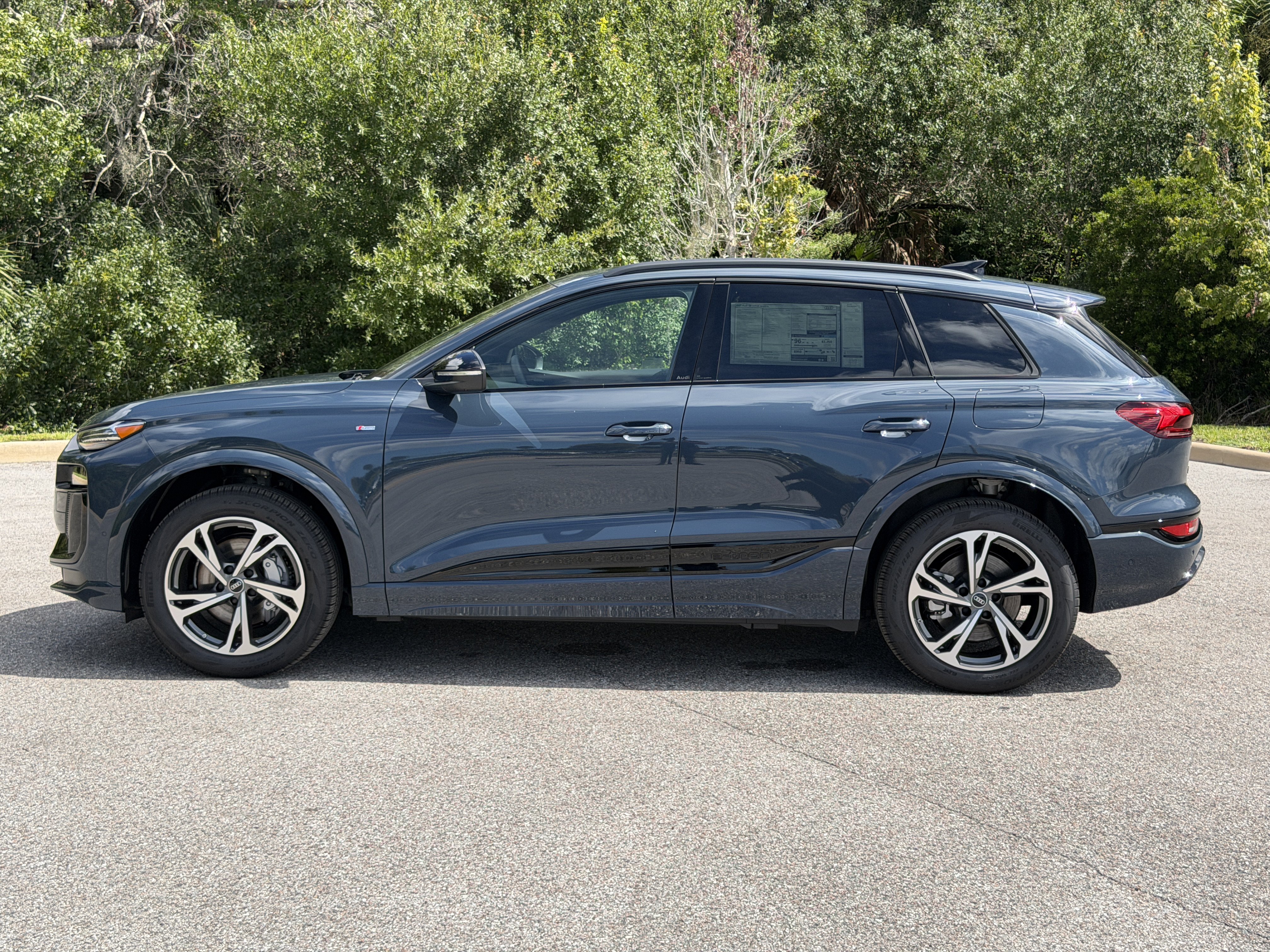 New 2027 Audi Q6 e-tron Premium Plus AWD/4WD image 4