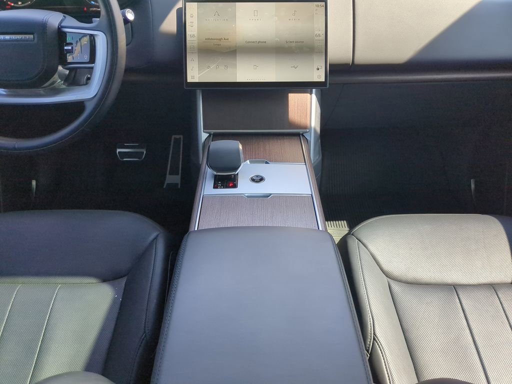 Used 2025 Land Rover Range Rover Long Wheelbase SE AWD/4WD image 14