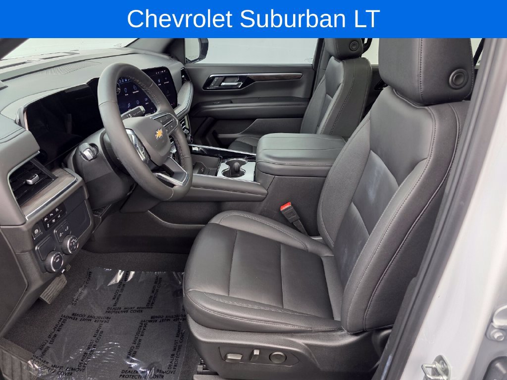 Used 2025 Chevrolet Suburban LT w/ Comfort Package RWD image 9