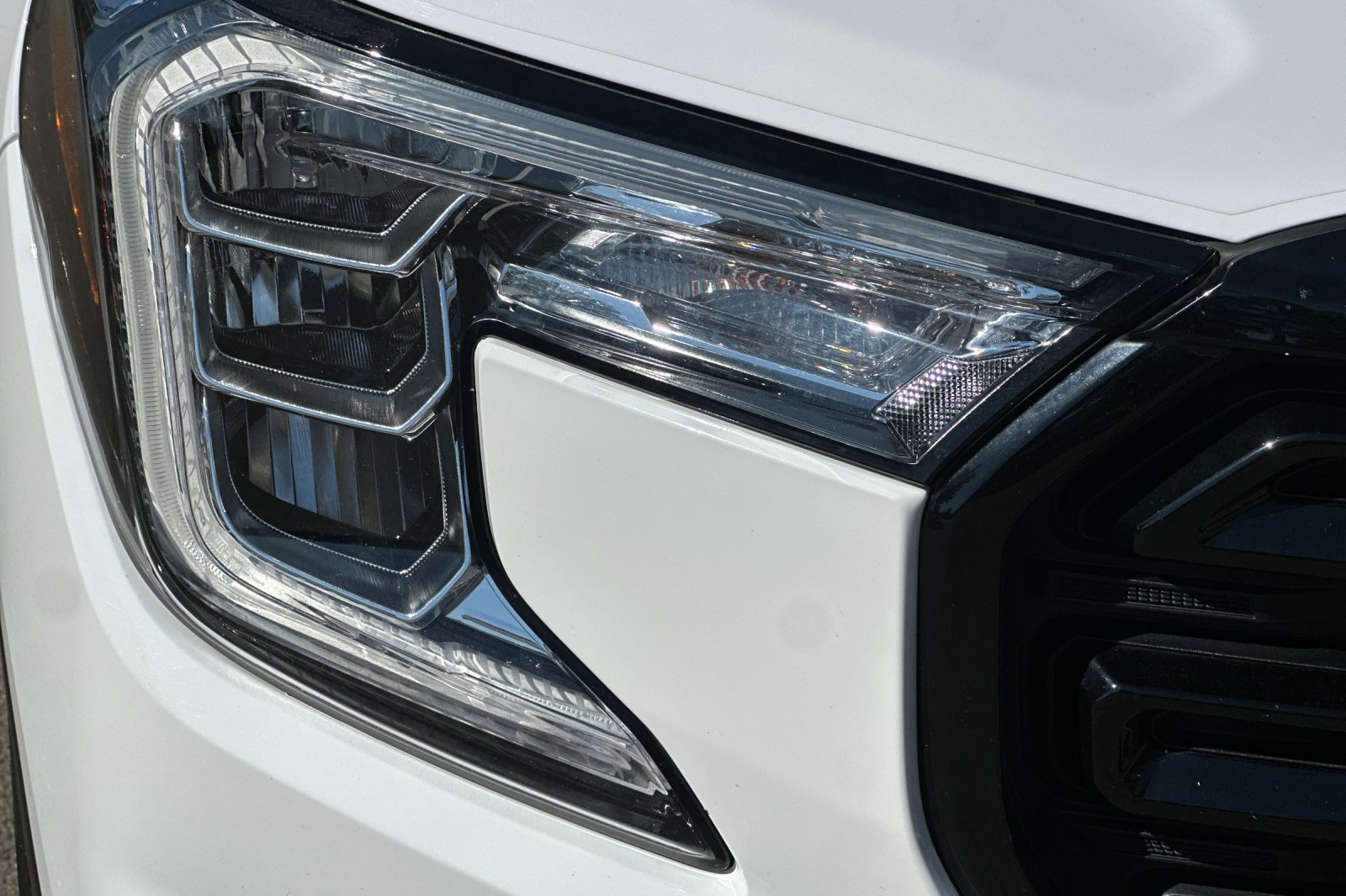 Used 2022 GMC Terrain SLE w/ Driver Convenience Package FWD image 45