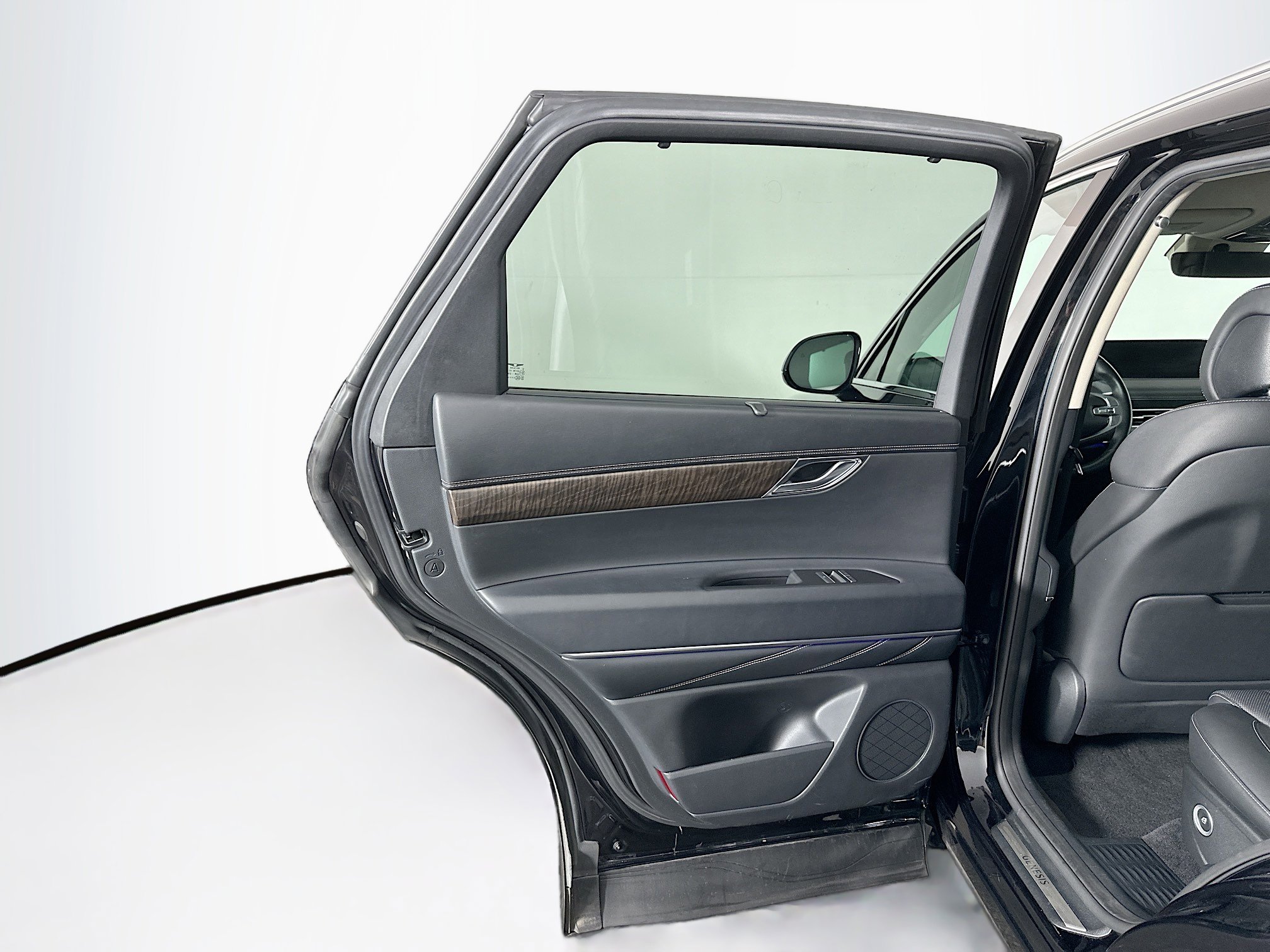 Used 2024 Genesis GV80 3.5T image 28