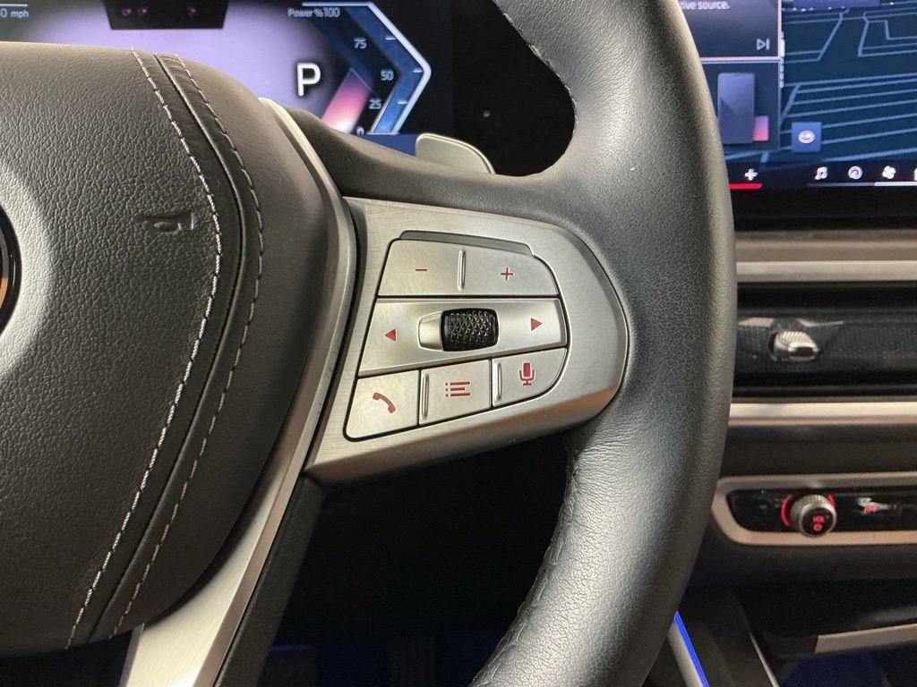 Certified 2024 BMW X7 xDrive40i AWD/4WD image 13