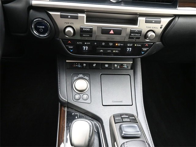 Used 2016 Lexus ES 300h image 31