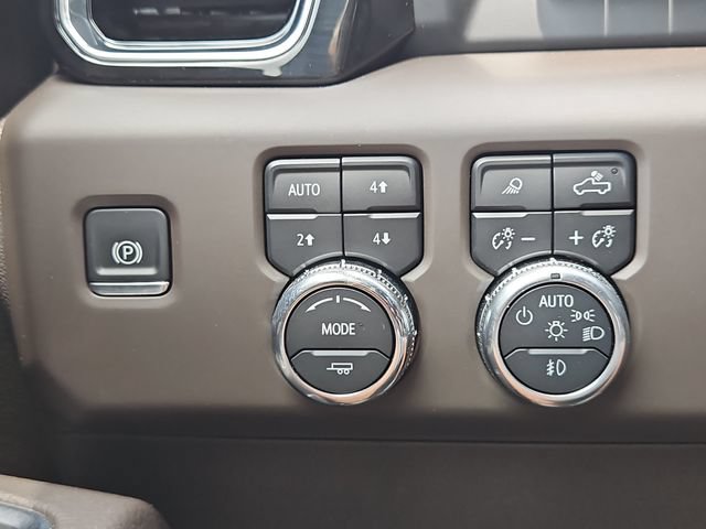Used 2025 GMC Sierra 1500 Denali w/ Denali Reserve Package AWD/4WD image 27