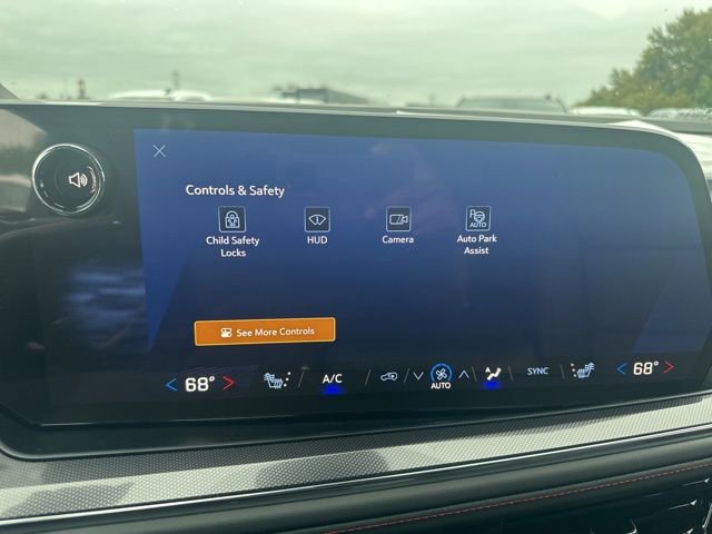 New 2025 Chevrolet Suburban RST w/ Advanced Technology Package image 24