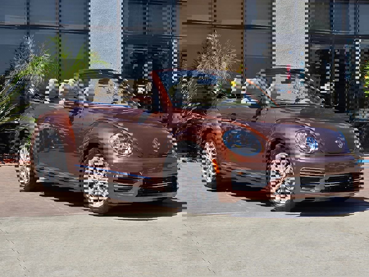 Used 2017 Volkswagen Beetle 1.8T SE FWD image 3