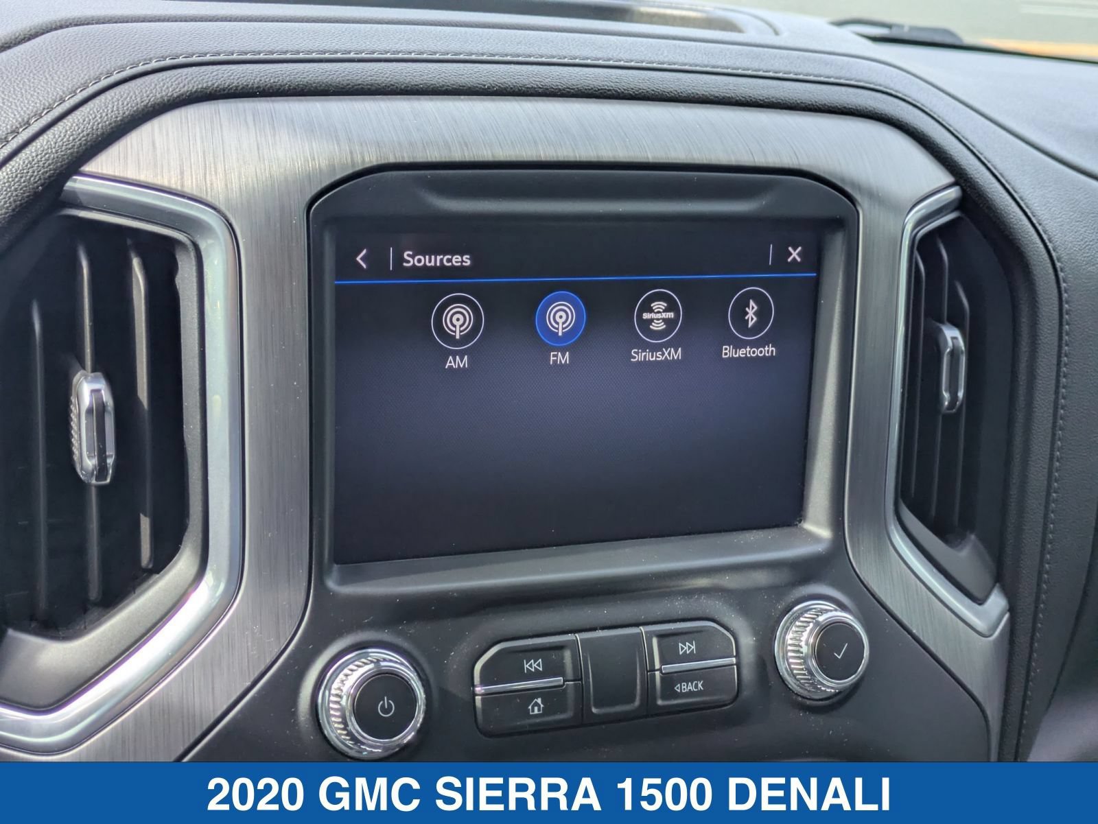 Used 2020 GMC Sierra 1500 Denali w/ Denali Ultimate Package AWD/4WD image 24