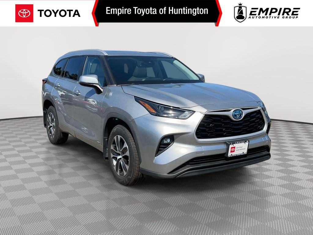 Used 2023 Toyota Highlander XLE