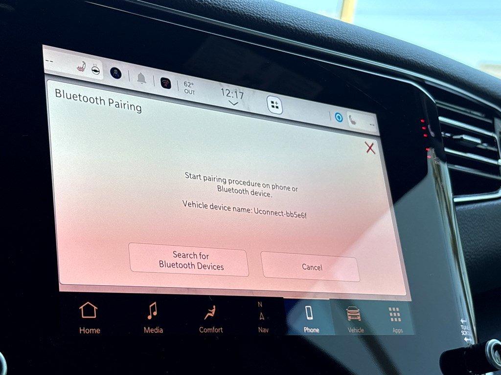 Used 2024 Jeep Wagoneer w/ Premium Group I image 8