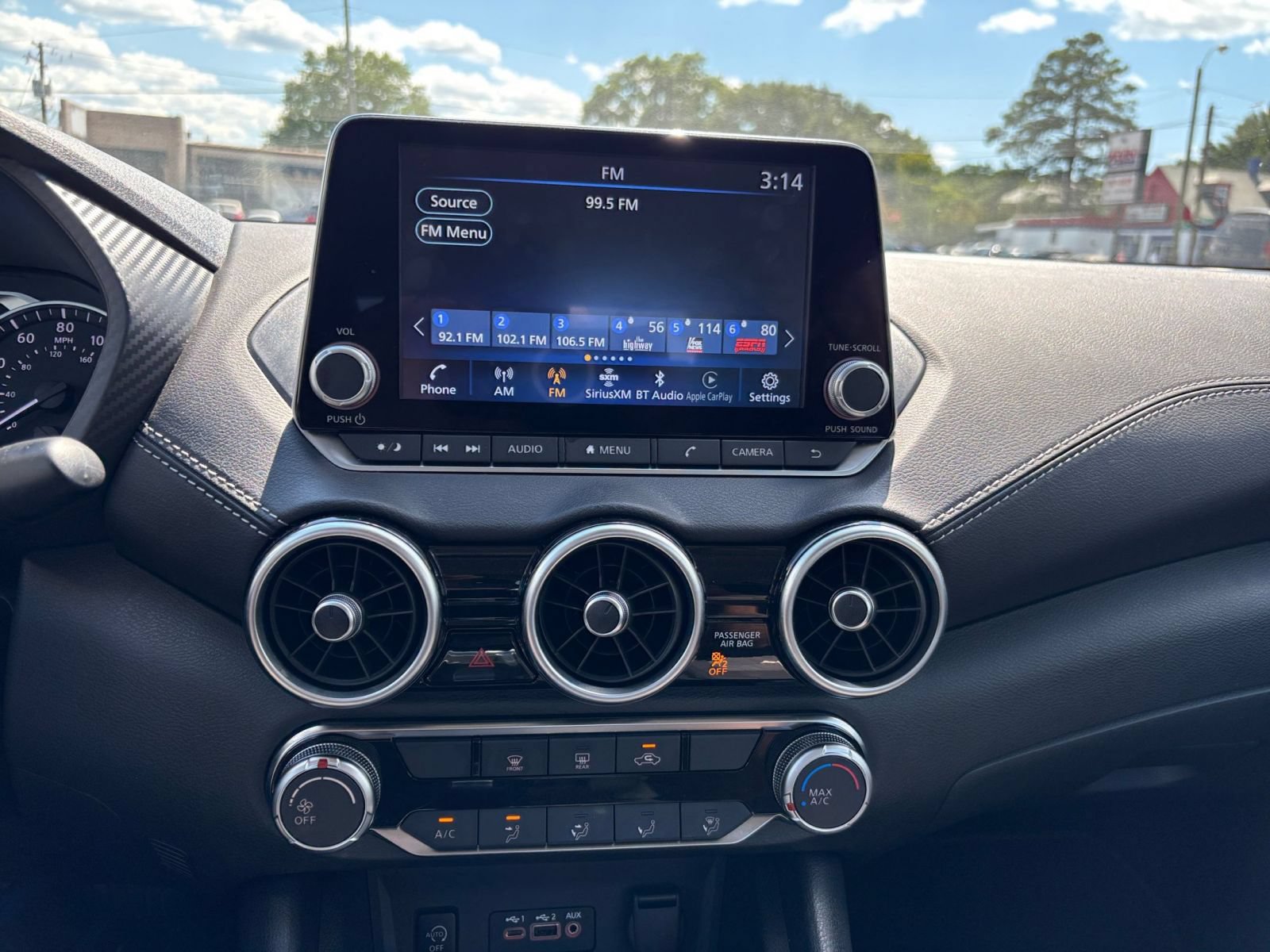 Used 2025 Nissan Sentra SV FWD image 14