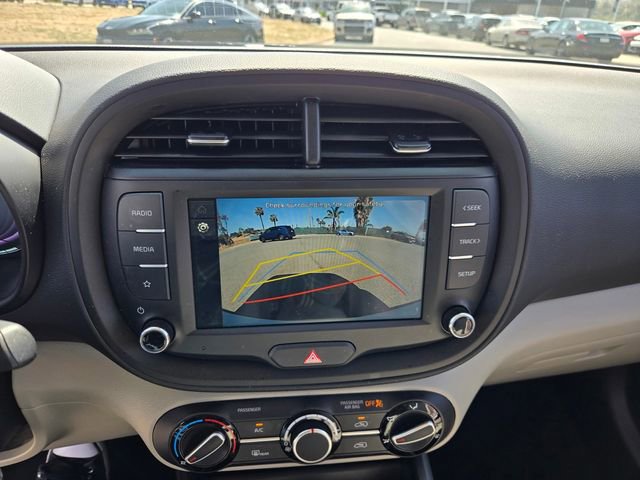Used 2025 Kia Soul LX w/ LX Technology Package image 10