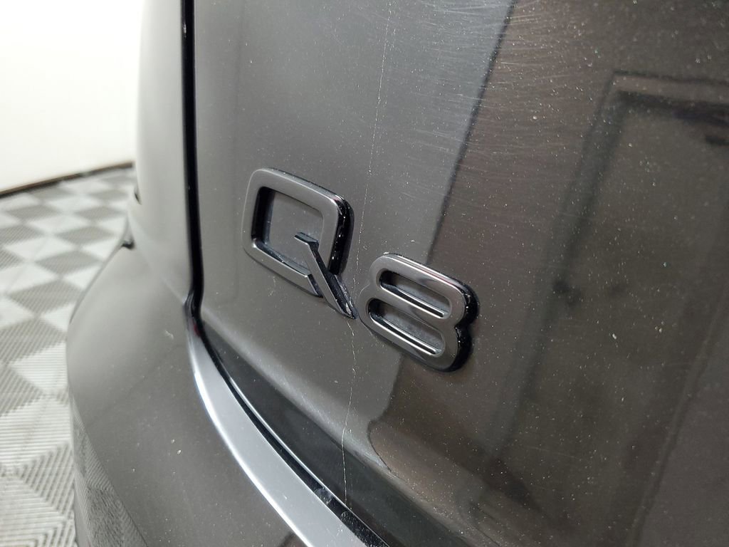 Used 2023 Audi Q8 Premium Plus w/ Premium Plus Package image 8