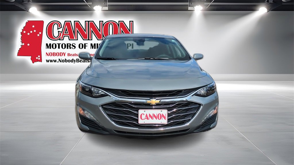 Used 2024 Chevrolet Malibu LT image 2