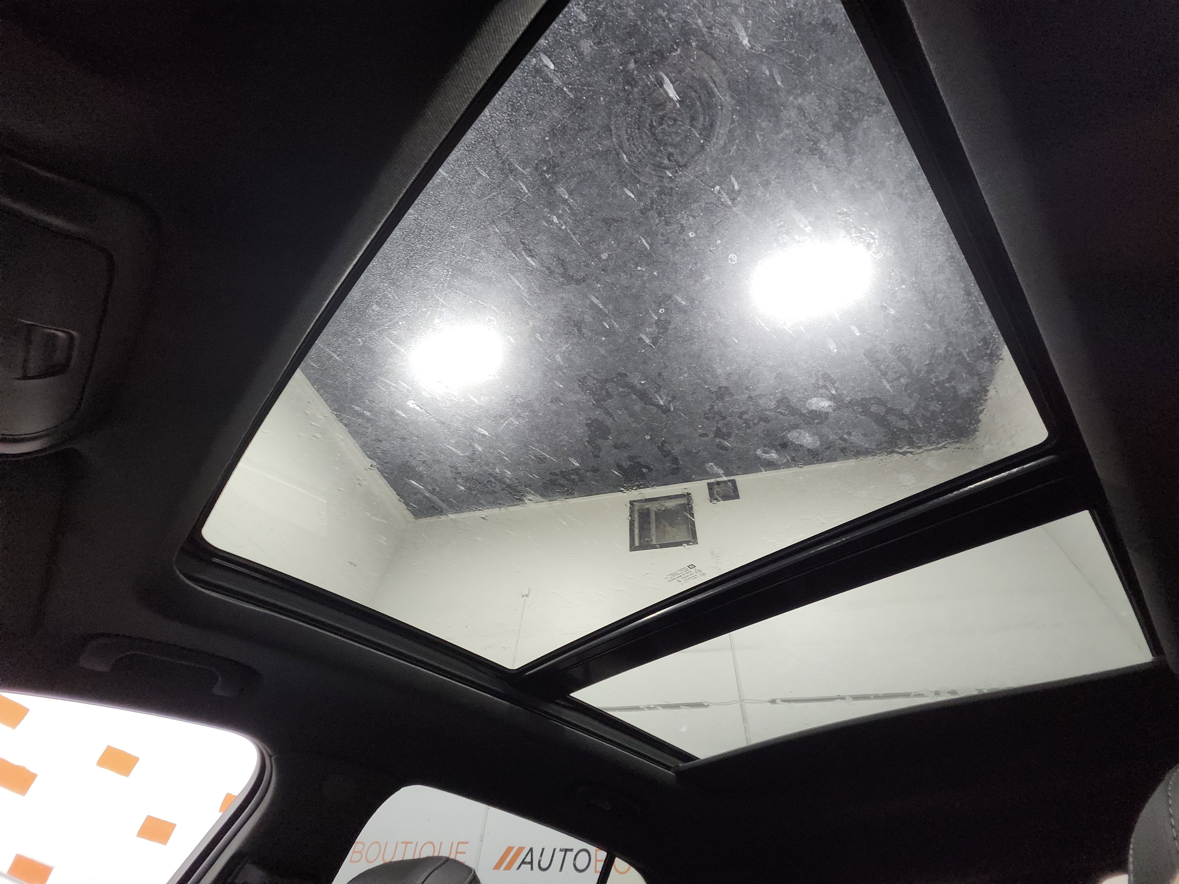 Used 2019 Cadillac XT4 Premium Luxury image 2