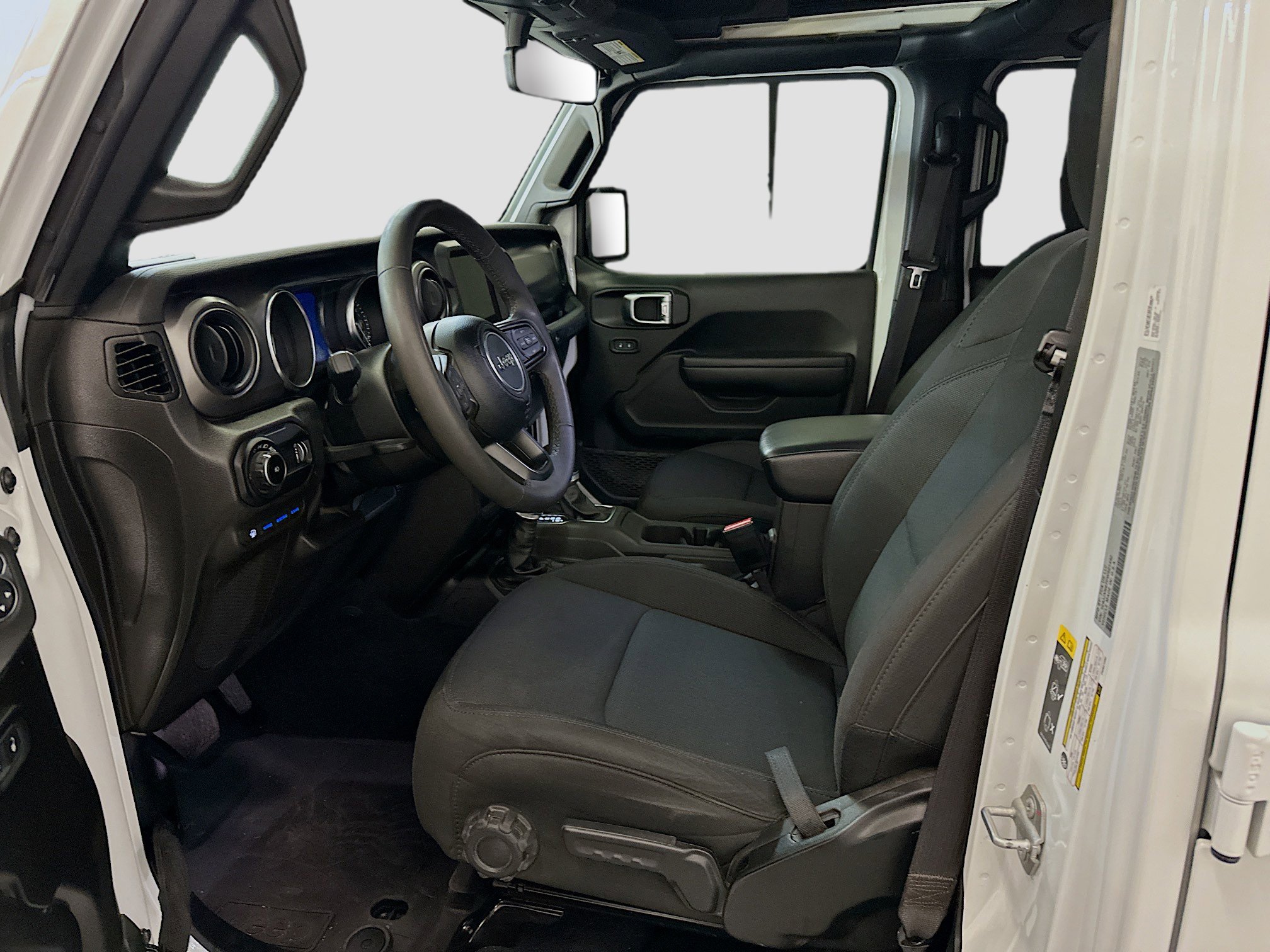 Used 2023 Jeep Wrangler Unlimited w/ Sun & Screen Package image 13