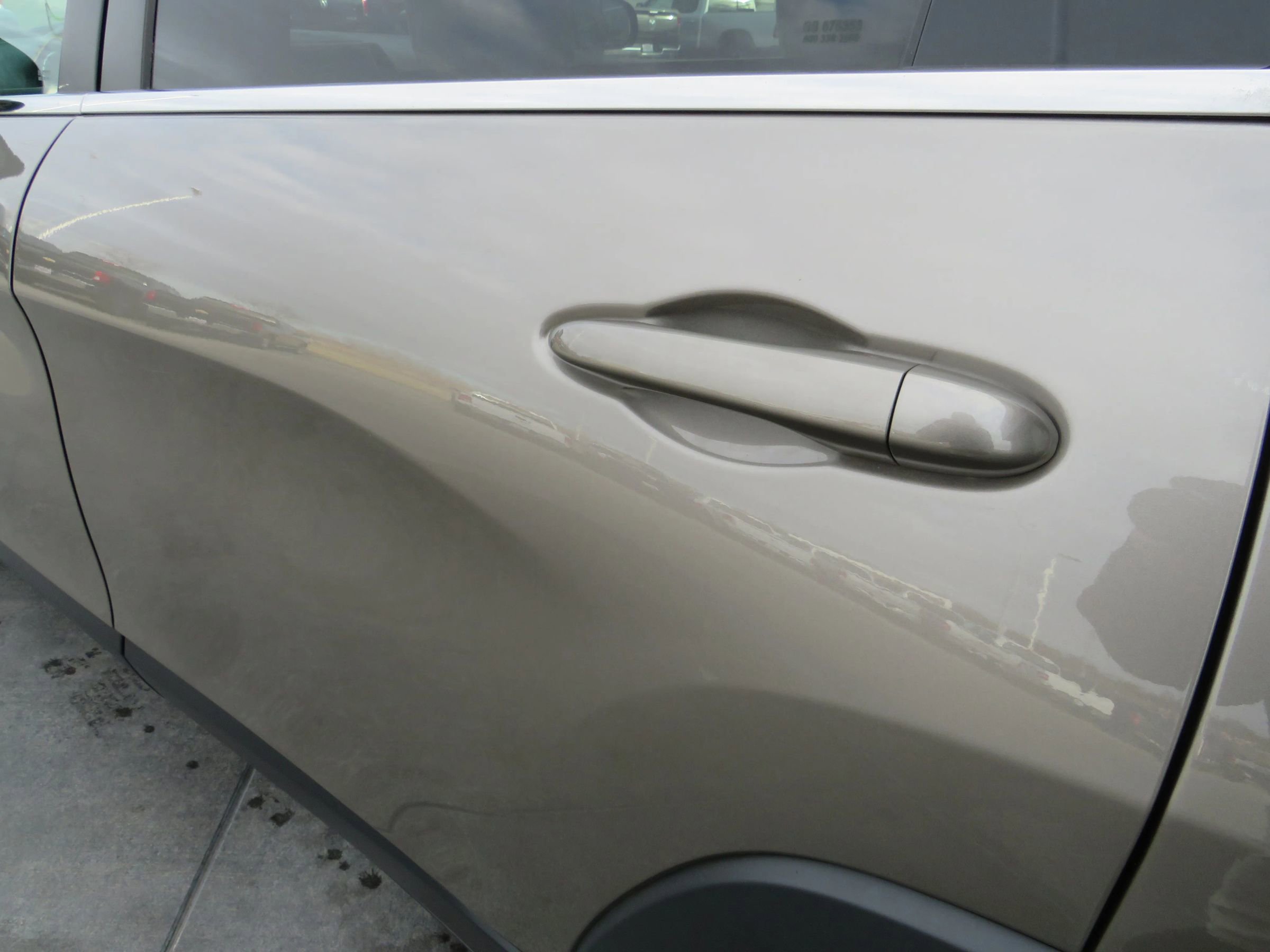 Used 2019 Jeep Cherokee Latitude w/ Popular Appearance Group image 25