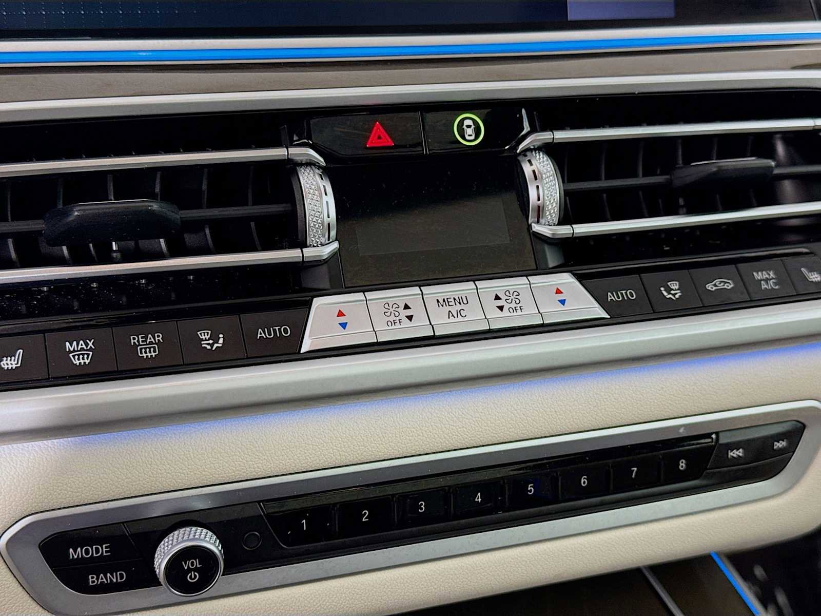 Used 2022 BMW X5 xDrive45e w/ M Sport Package image 16