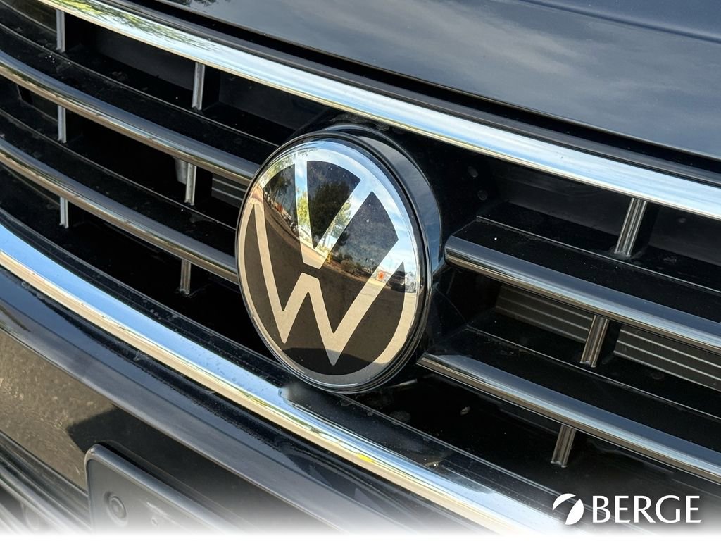 Used 2022 Volkswagen Tiguan SE R-Line image 33