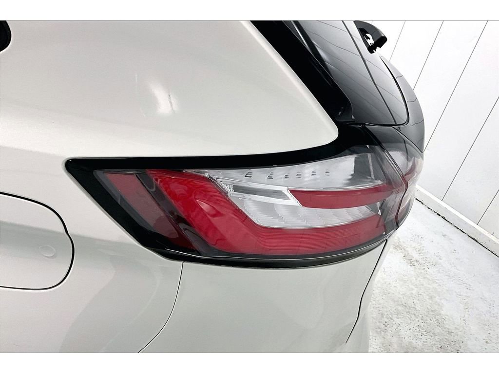 Used 2022 Ford Edge ST-Line image 31
