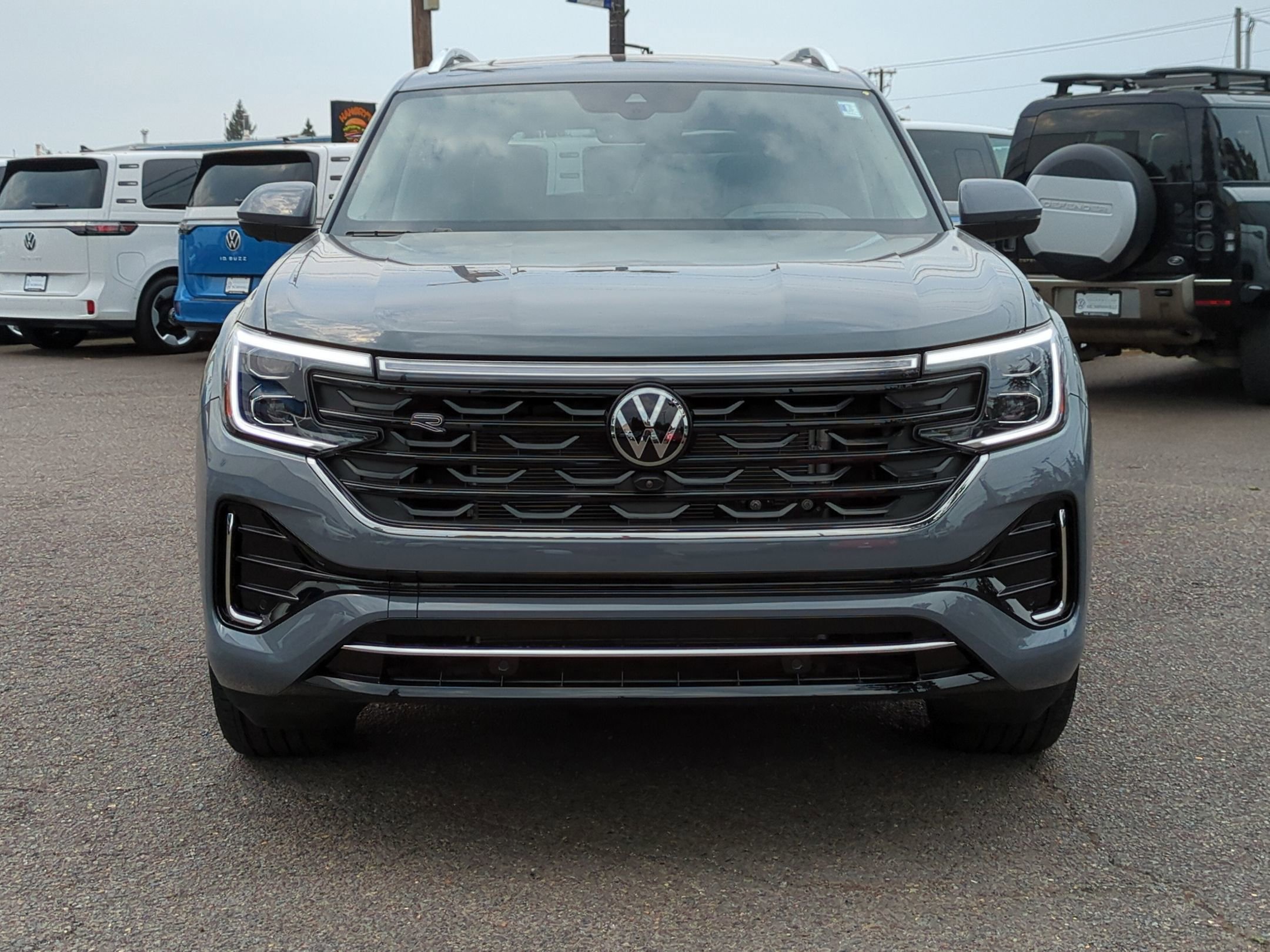 New 2025 Volkswagen Atlas SEL Premium R-Line image 8