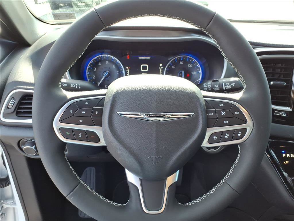 New 2026 Chrysler Voyager LX image 12