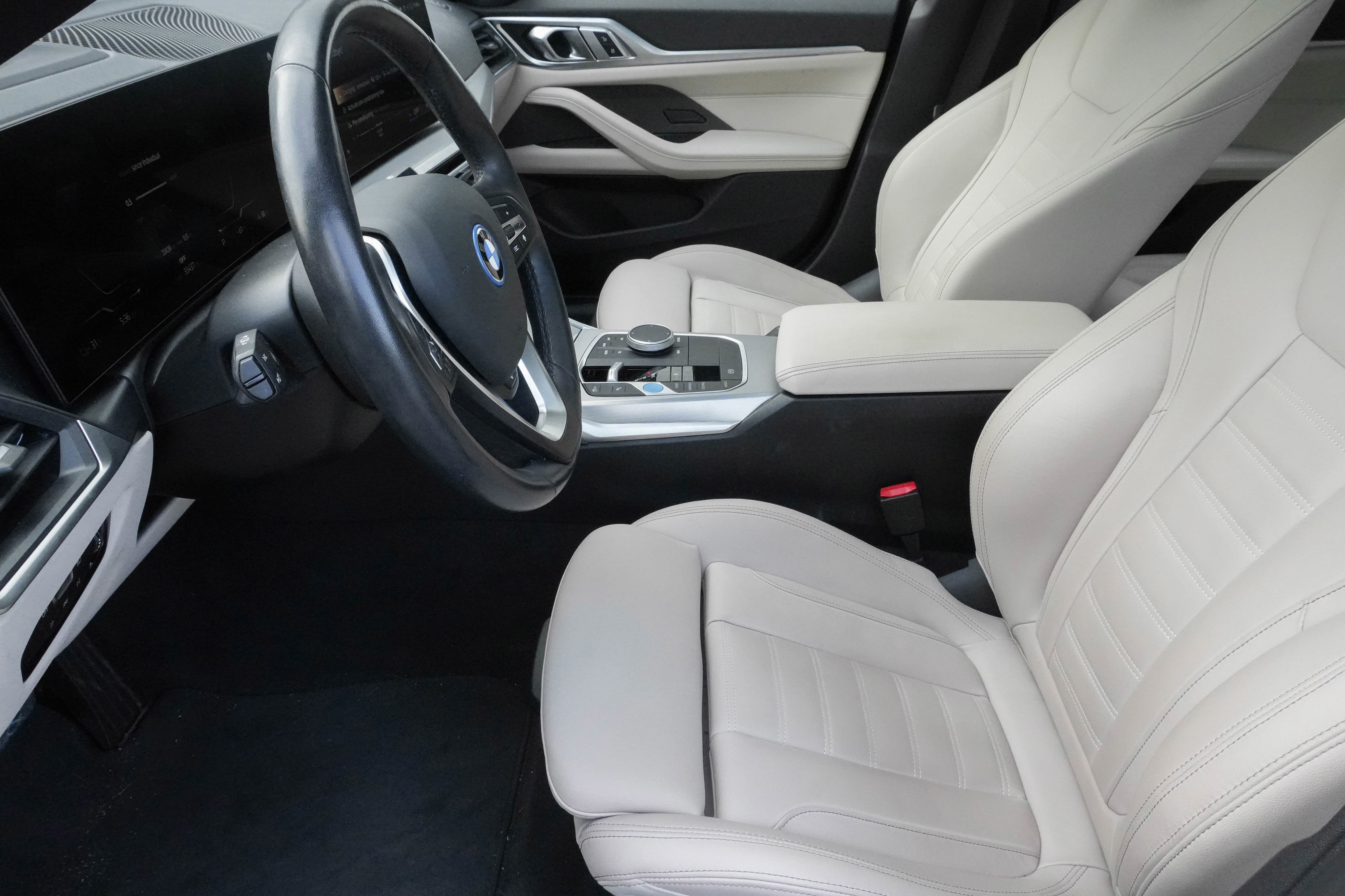 Used 2023 BMW i4 eDrive35 image 12