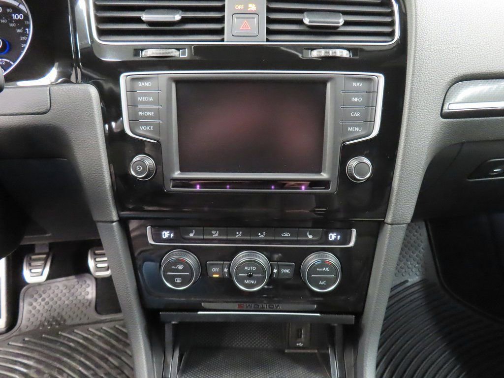 Used 2016 Volkswagen Golf R 4-Door image 12