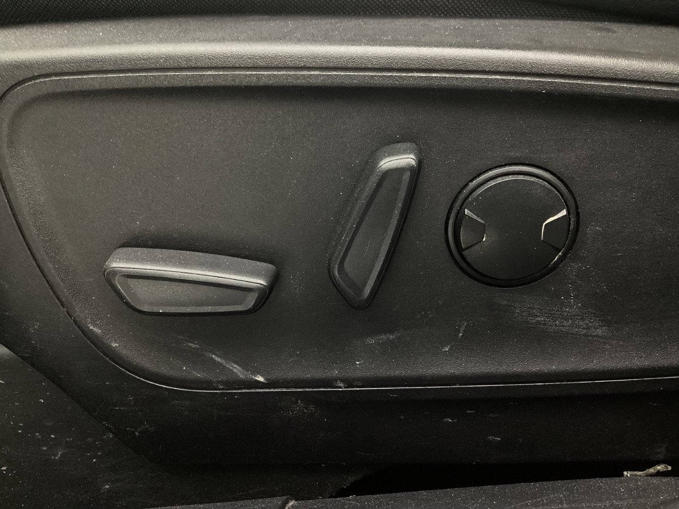 Used 2022 Ford Escape SEL image 38