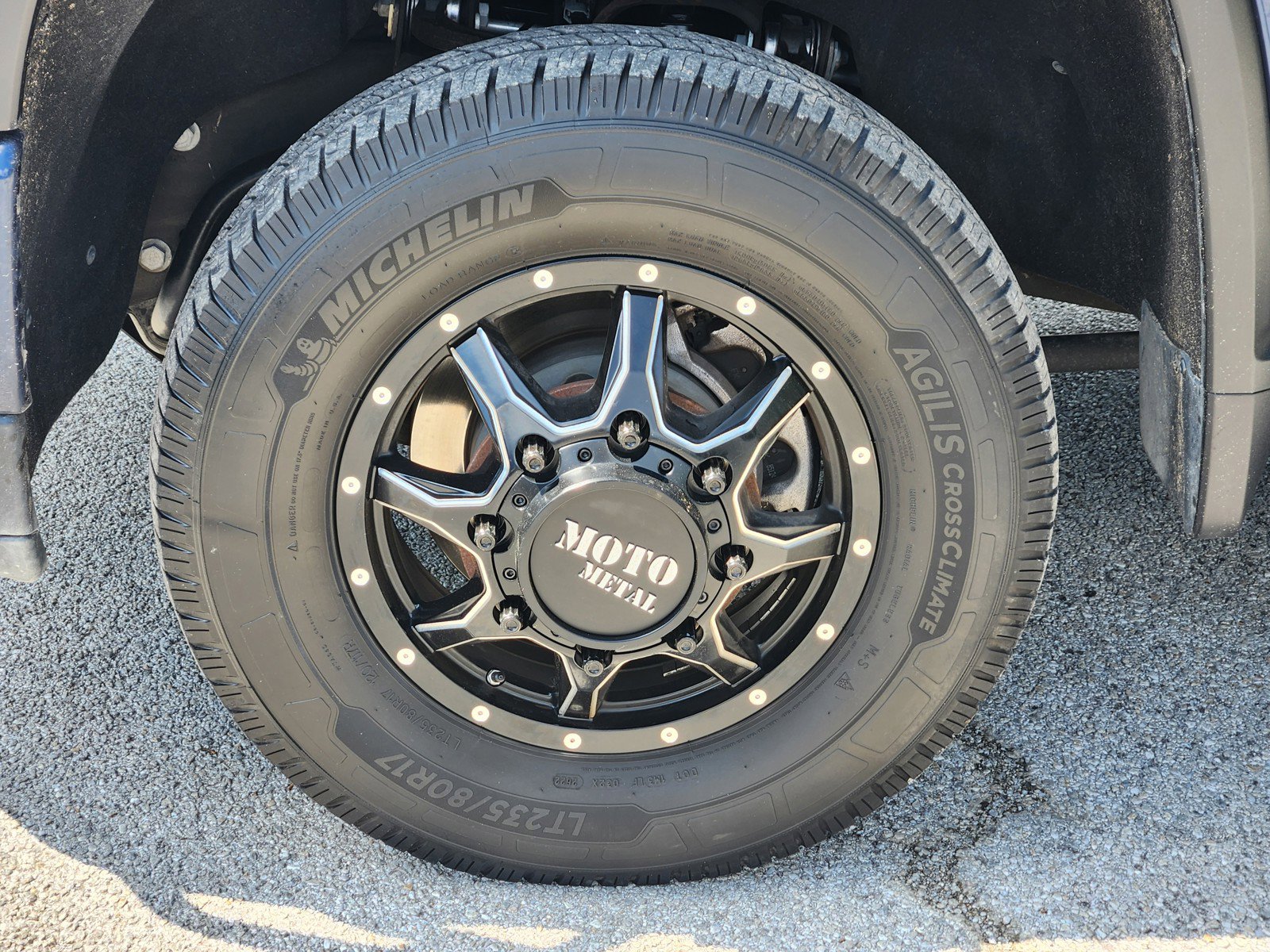 Used 2021 Chevrolet Silverado 3500 High Country AWD/4WD image 31