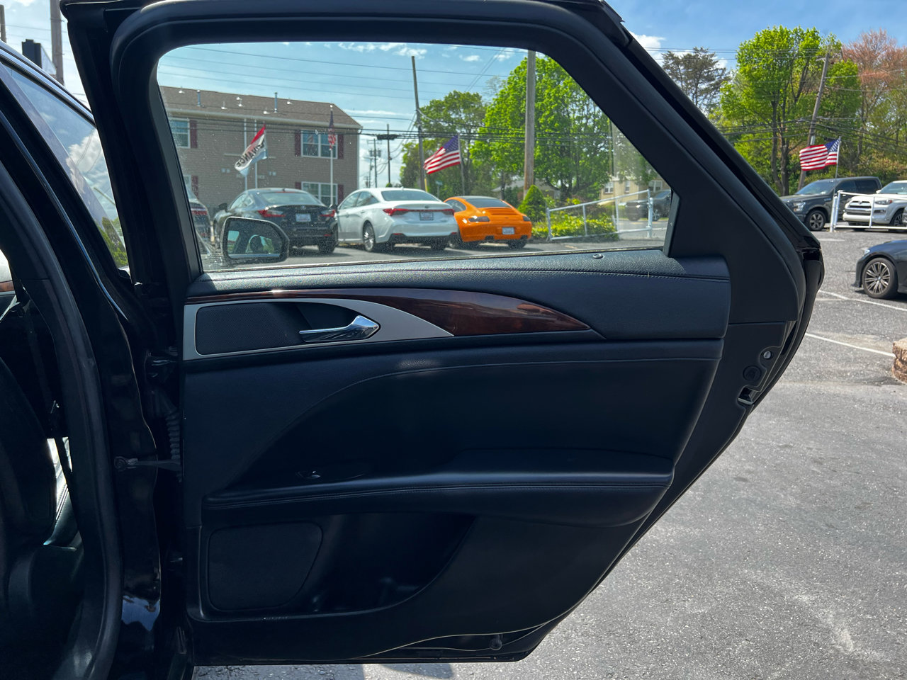 Used 2018 Lincoln MKZ Select w/ Select Plus Package AWD/4WD image 24