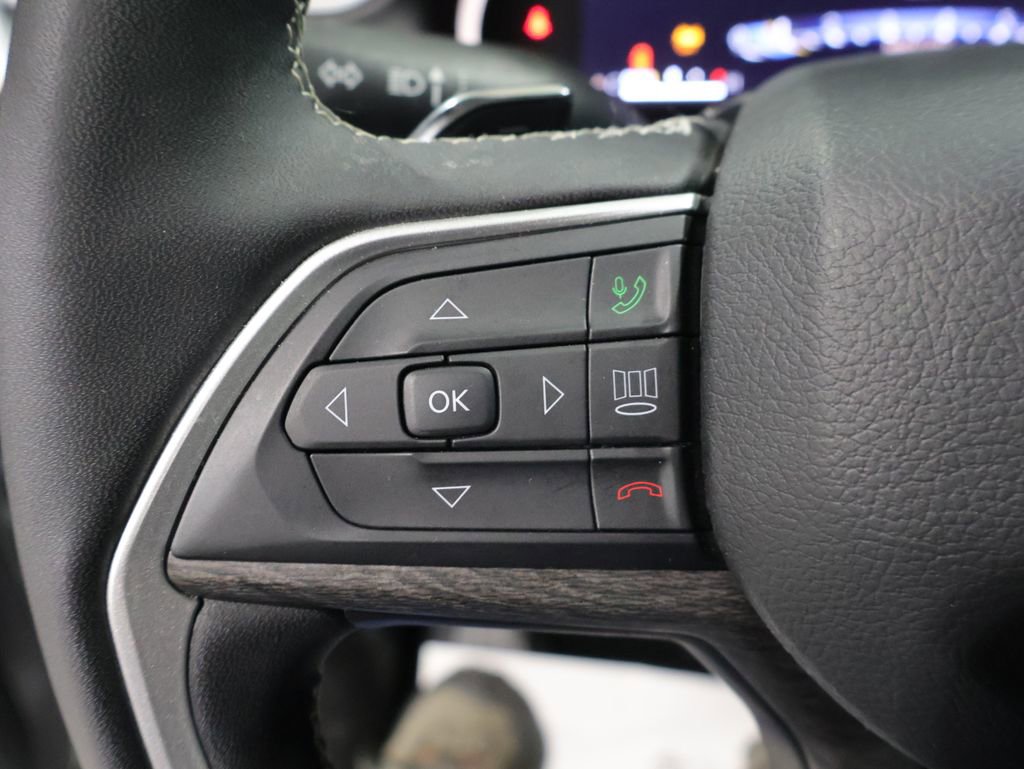 Used 2023 Jeep Grand Cherokee L Limited image 33