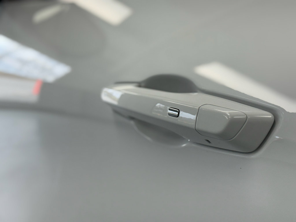 Used 2026 Buick Enclave Preferred image 12