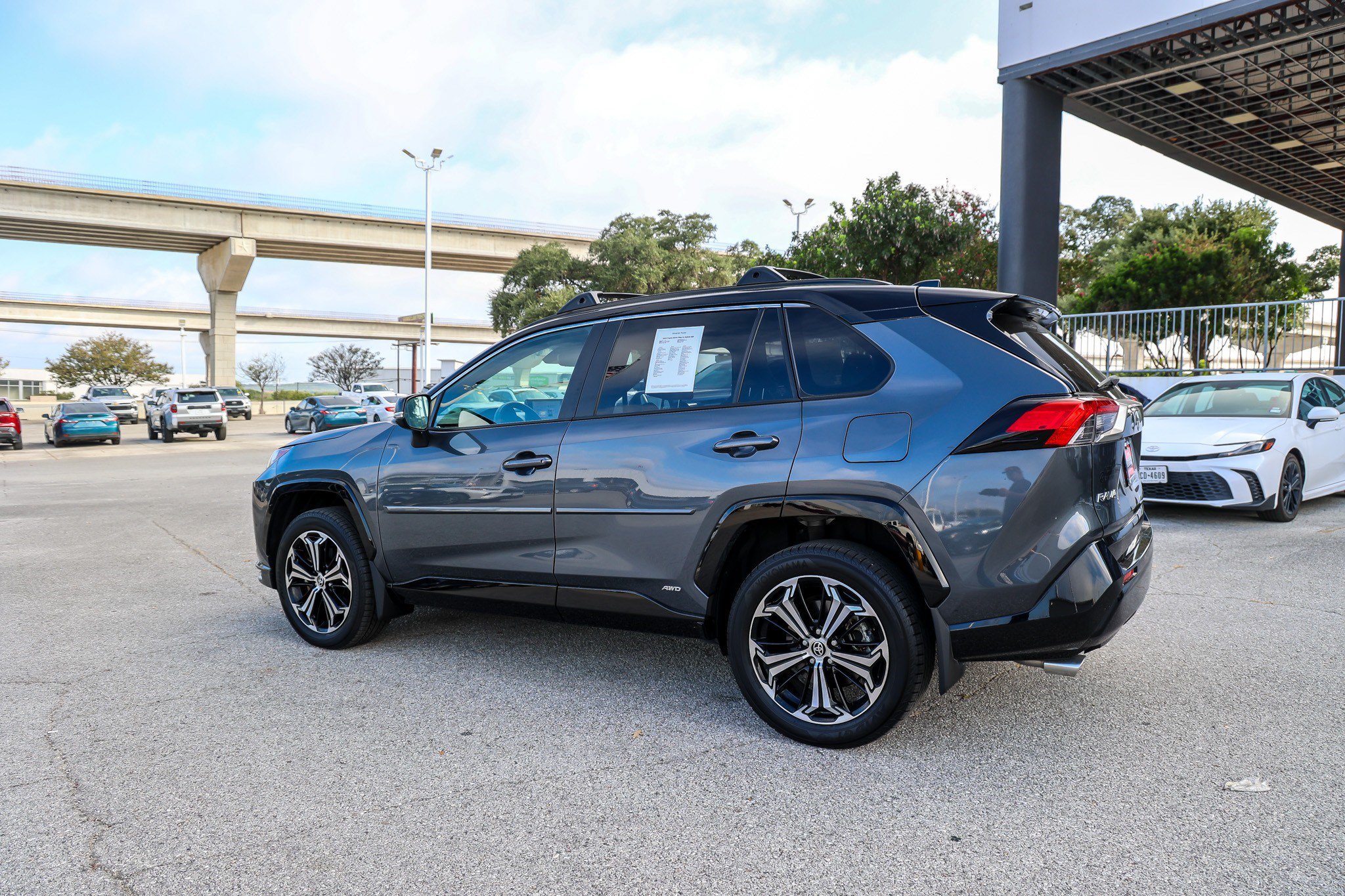Certified 2025 Toyota RAV4 XSE AWD/4WD image 10