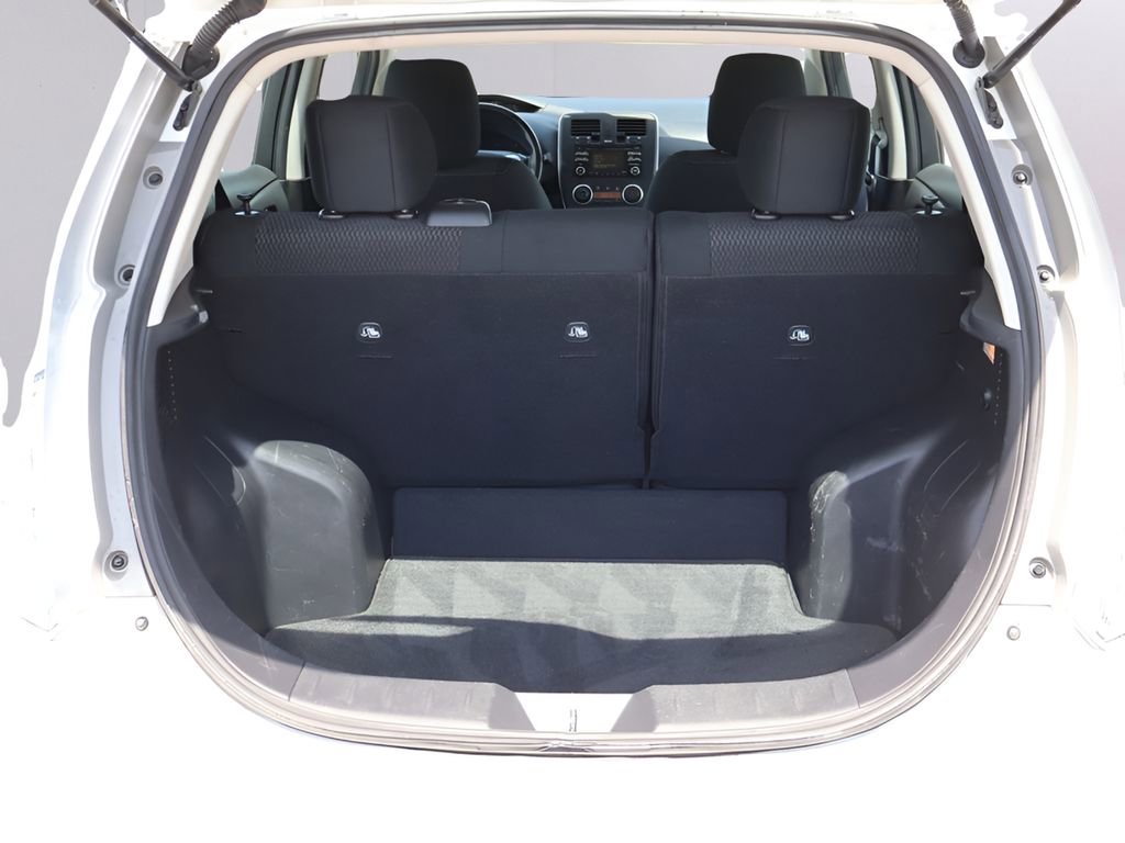 Used 2015 Nissan Leaf S FWD image 17