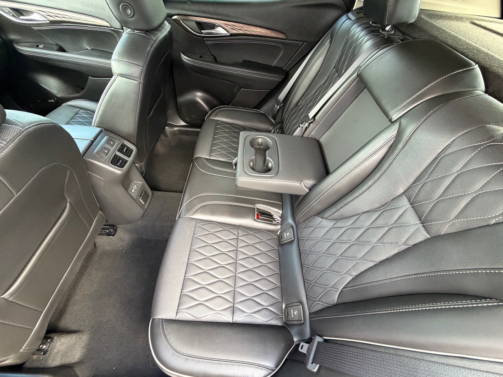 Used 2023 Buick Envision Avenir FWD image 12