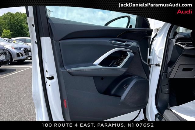 Used 2025 Audi Q5 Premium w/ Convenience Package AWD/4WD image 15