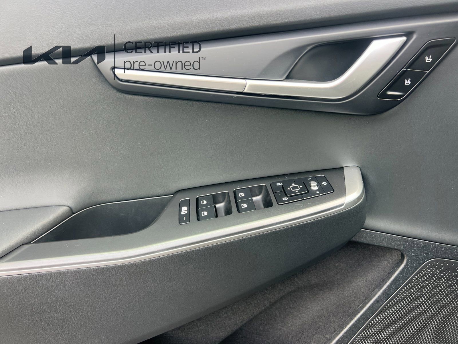 Certified 2024 Kia EV6 Light image 12