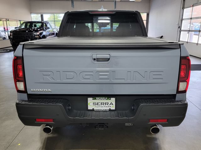 Certified 2024 Honda Ridgeline Black Edition image 6