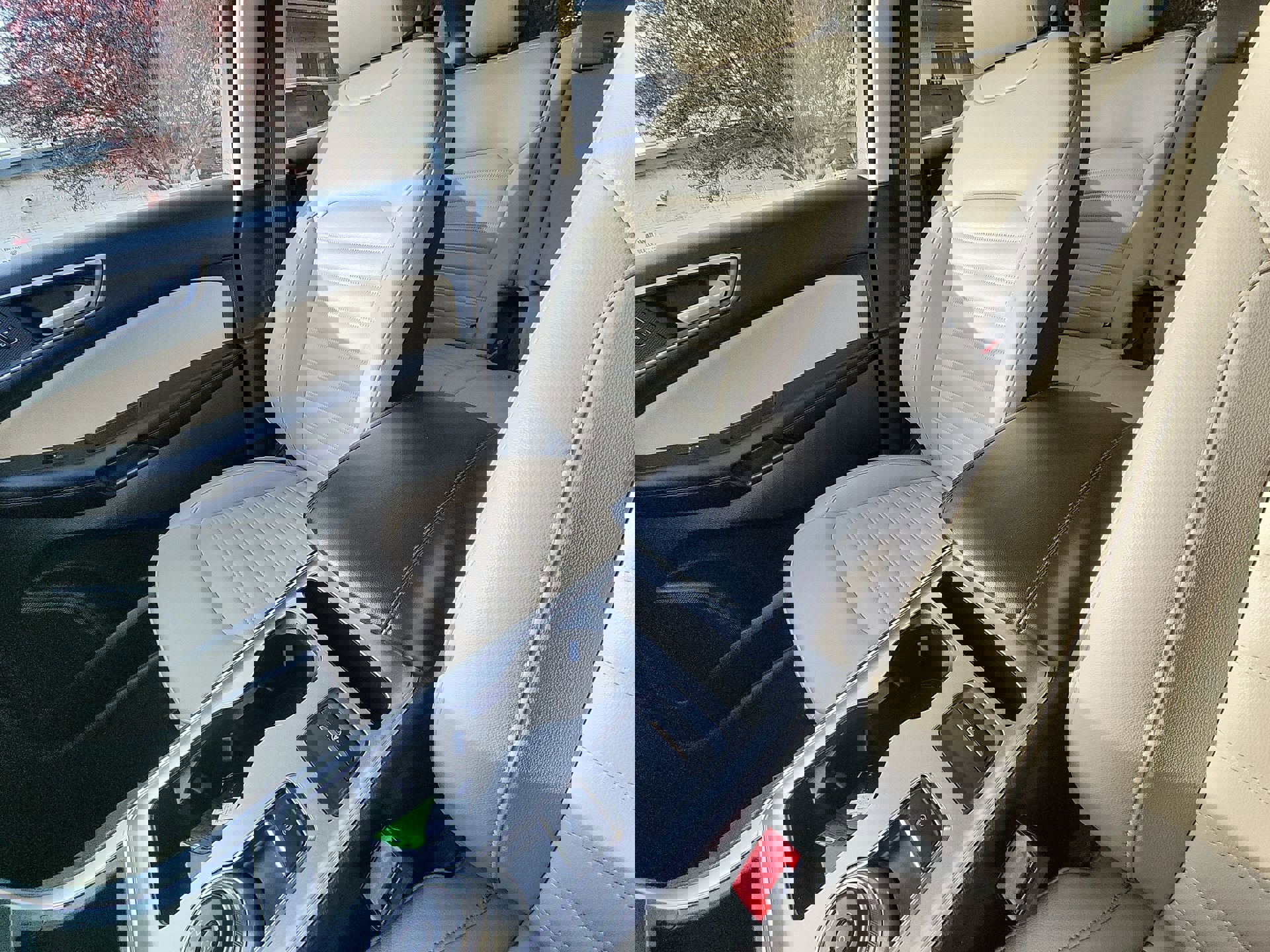 Used 2024 Ford Edge SEL w/ Convenience Package image 21