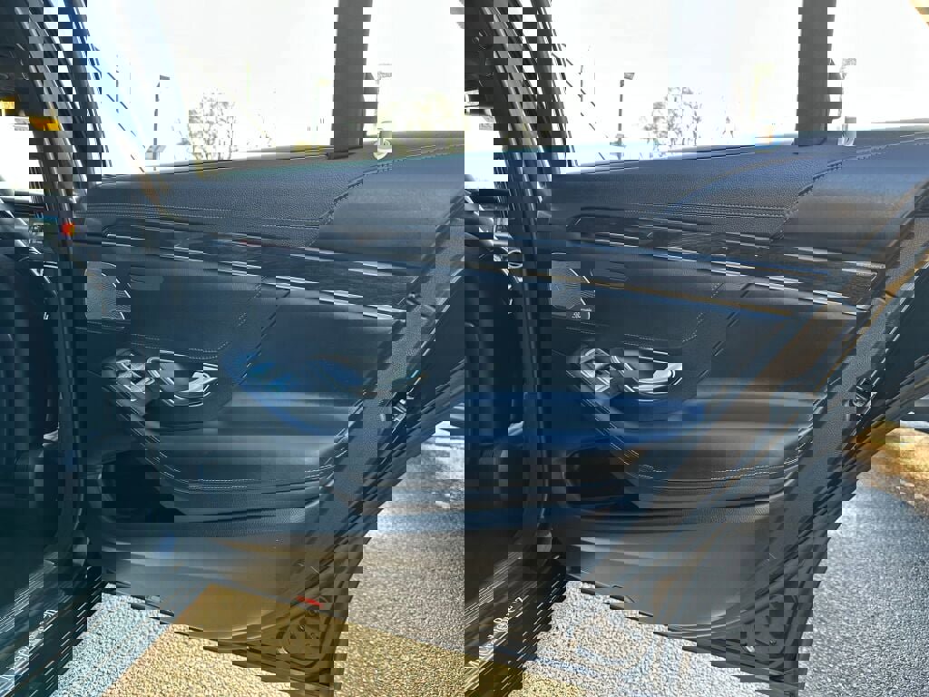 Used 2019 Mercedes-Benz S 560 4MATIC Sedan w/ Premium Package image 25