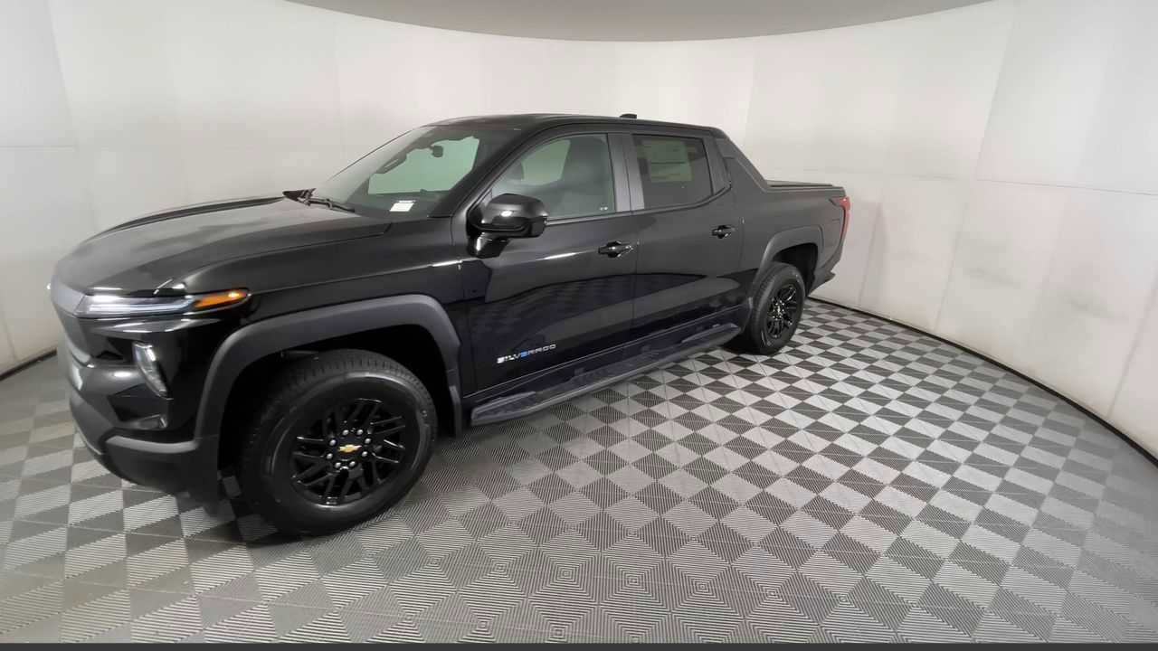 New 2024 Chevrolet Silverado EV W/T image 8