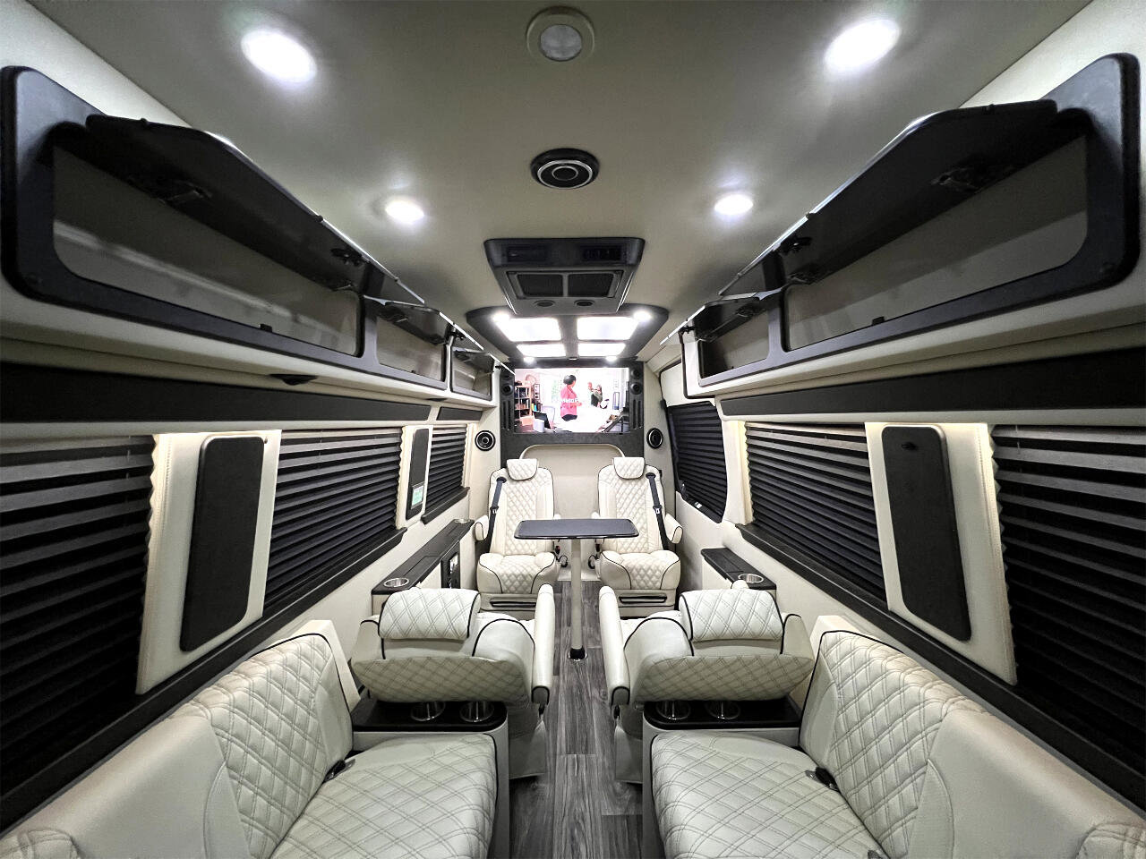 Used 2021 Mercedes-Benz Sprinter 3500 image 9