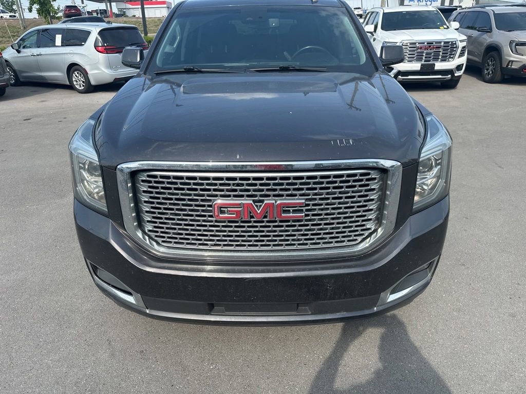 Used 2017 GMC Yukon SLT w/ Premium Edition AWD/4WD image 5
