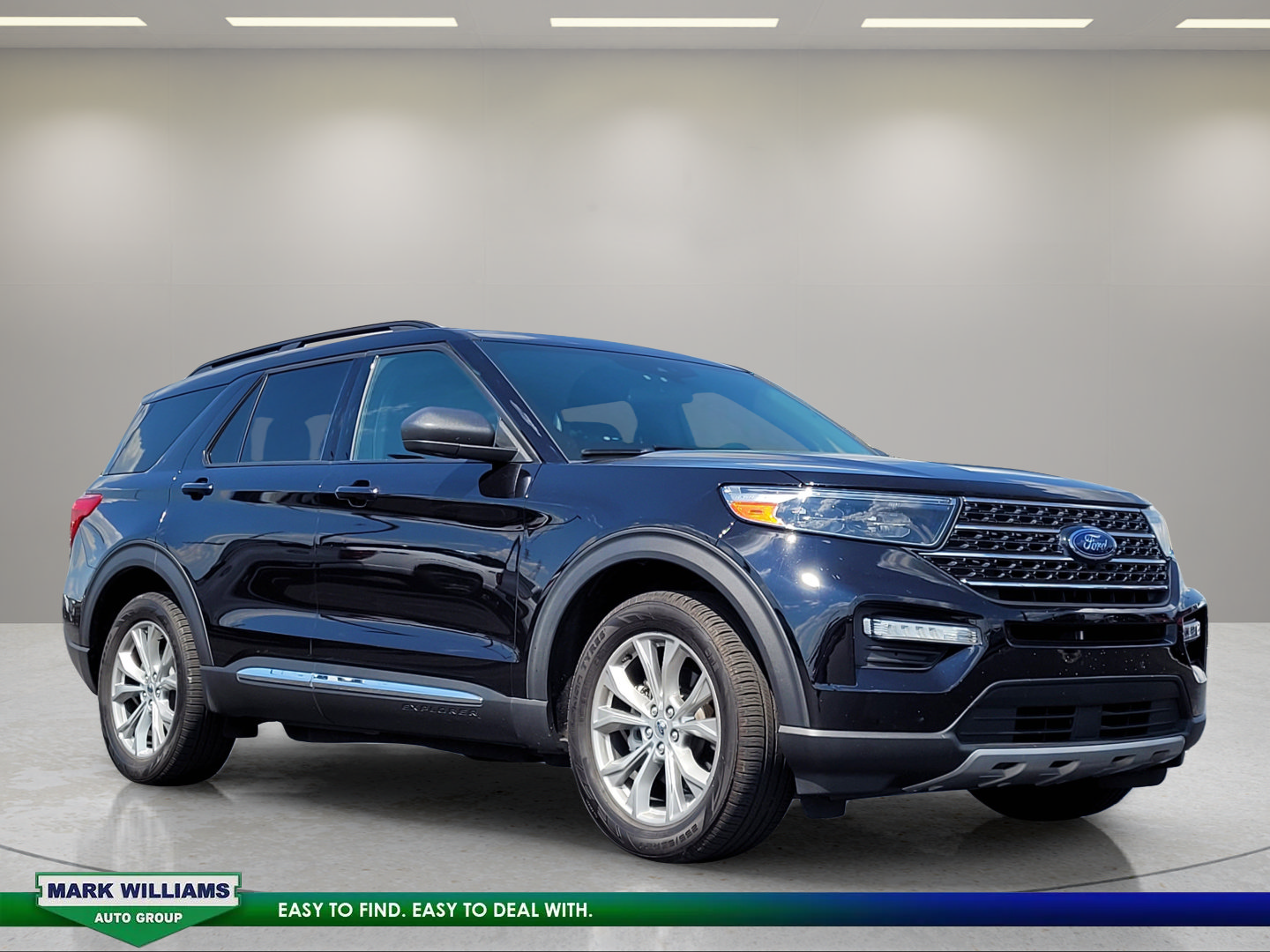 Used 2020 Ford Explorer XLT w/ Equipment Group 202A AWD/4WD image 1