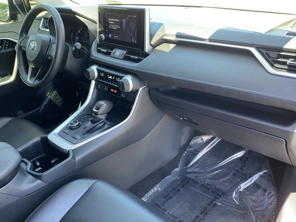 Certified 2023 Toyota RAV4 XLE Premium AWD/4WD image 17