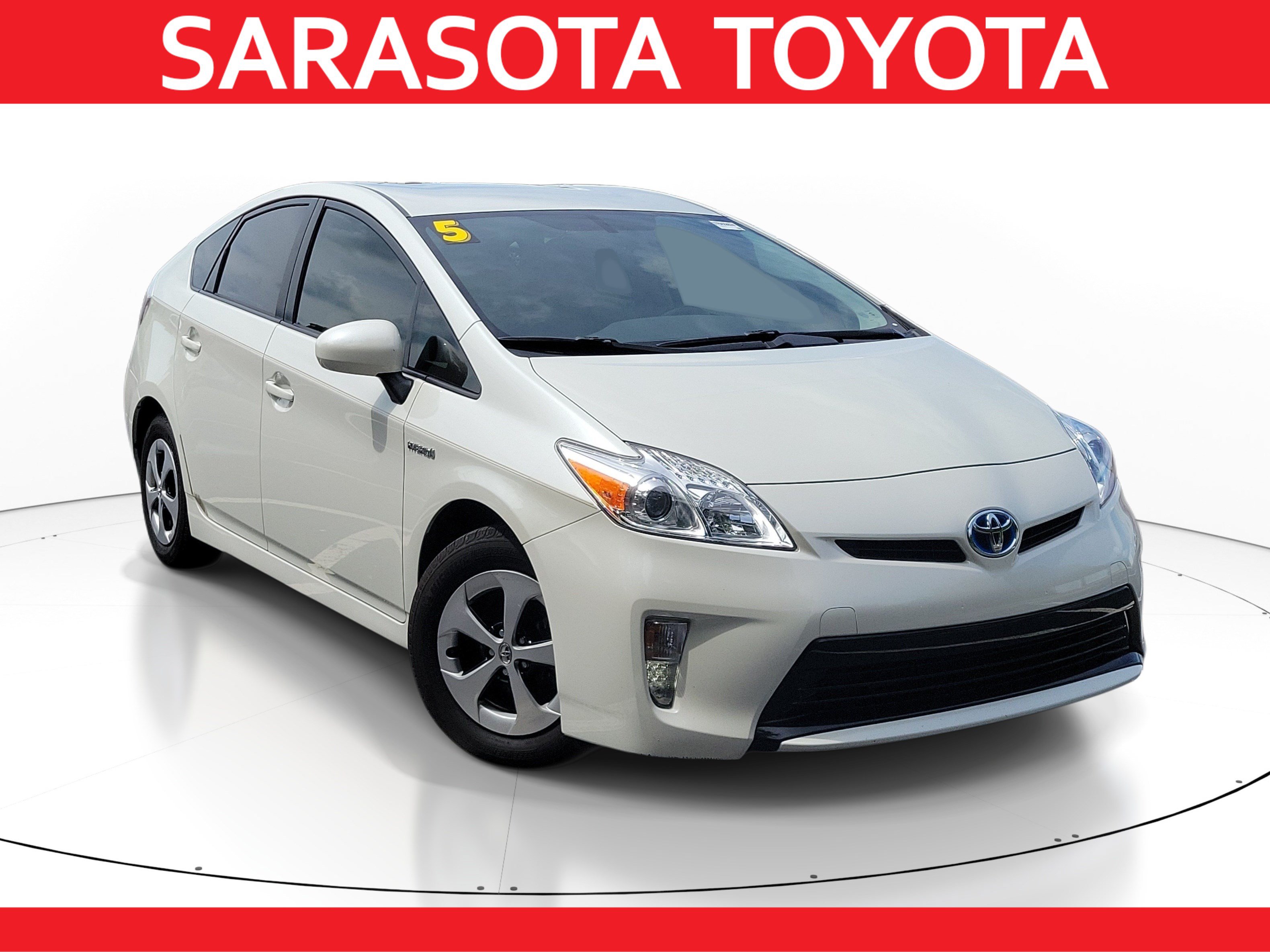 Used 2015 Toyota Prius Four FWD image 1