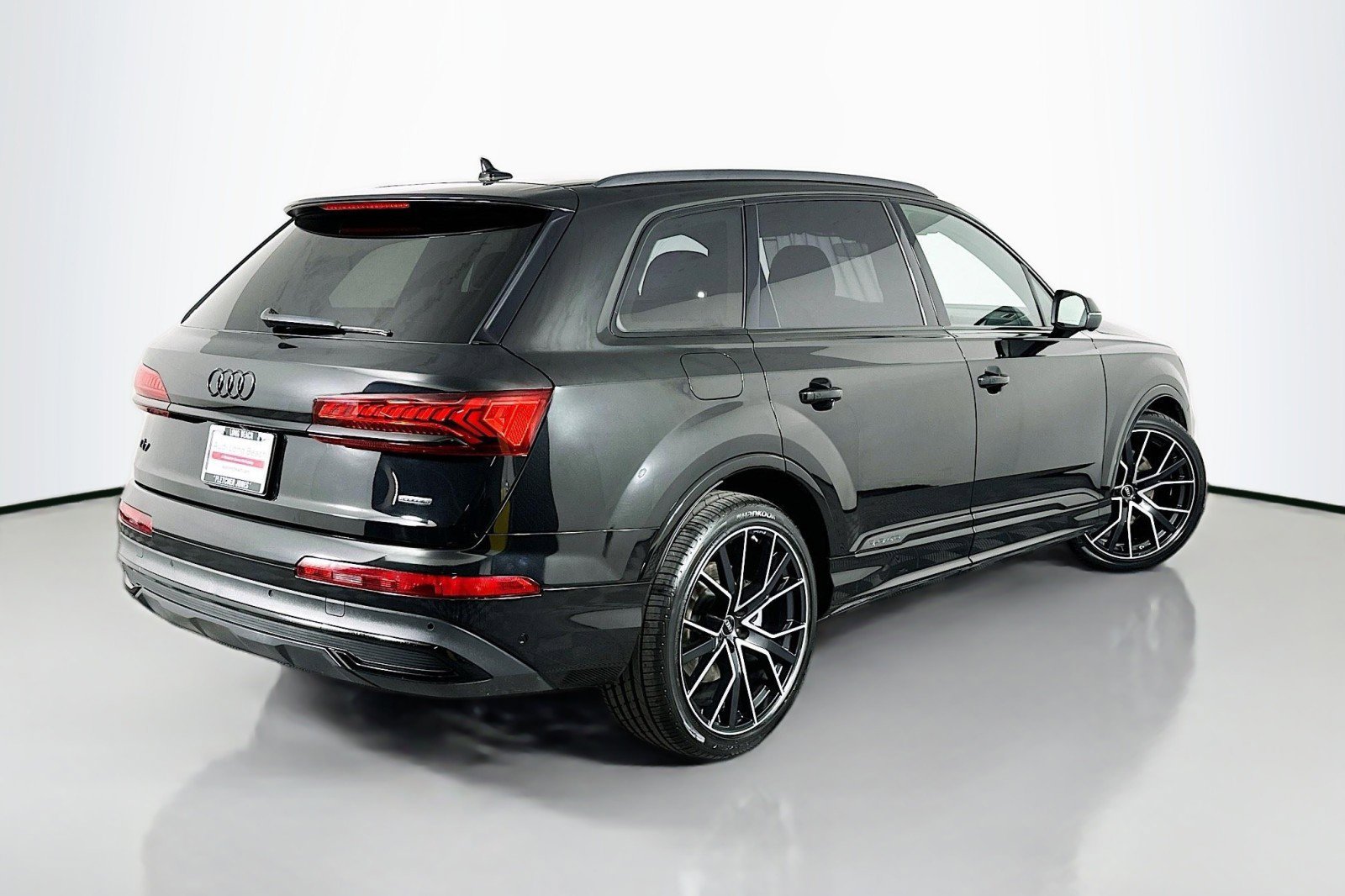 Used 2022 Audi Q7 3.0T Prestige w/ Prestige Package image 14